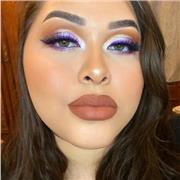 Profesora de maquillaje con mas de 7 años de experiencia